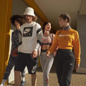 Vêtements - Chaussures - Accessoires